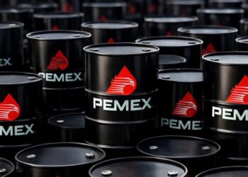 Pemex eleva refinación a niveles récord y reduce dependencia de importaciones
