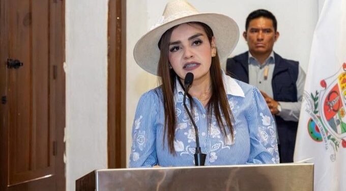 Alcaldesa de Uruapan pide agotar la línea política en el asesinato de Carlos Manzo