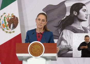 Sheinbaum defiende reforma electoral y anuncia inversión histórica en carreteras