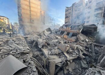 Israel intensifica ofensiva en Irán con más de 400 bombardeos