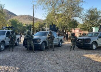 Operativo de Marina en Sinaloa deja 11 abatidos y captura de operador de “Los Mayos”