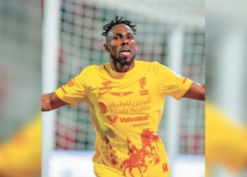 Julián Quiñones levanta la mano con goles rumbo al Mundial