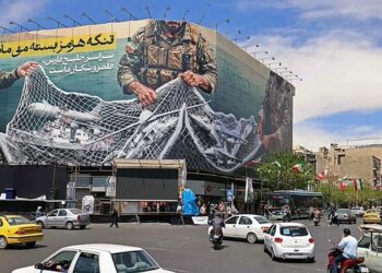 Tensión en aumento: Irán exige confianza y Trump ordena bloquear Ormuz