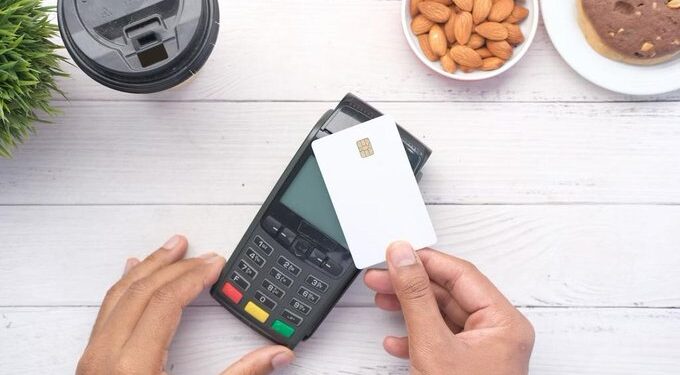 Nueva estrategia económica prioriza pagos electrónicos en todo el país