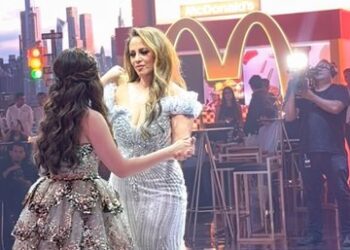 Pemex denuncia a empleada por lujosa fiesta de XV años; investigan su patrimonio