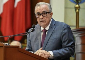 Acusaciones contra Rocha Moya golpean confianza financiera en Sinaloa
