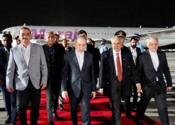 Se estanca negociación entre Irán y EU tras salida de canciller y cancelación de misión