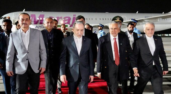 Se estanca negociación entre Irán y EU tras salida de canciller y cancelación de misión