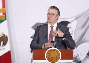 Investigan estancia del hijo de Ebrard en embajada de Reino Unido