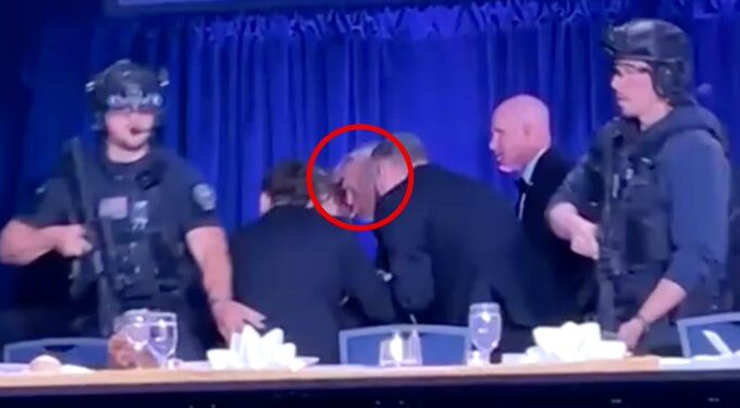 Ataque armado en cena de corresponsales obliga a evacuar a Trump