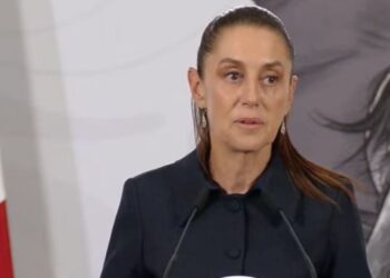 Sheinbaum anuncia ajustes en Aduanas, apoyos sociales y crecimiento del sector aéreo