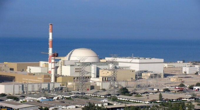 Impacto cerca de central nuclear en Irán intensifica crisis en Medio Oriente