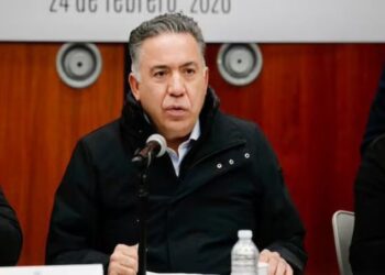 Inzunza se mantiene en el Senado y enfrentará acusaciones ante la FGR