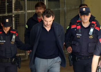 Detienen al hijo del fundador de Mango por la muerte de Isak Andic; paga fianza millonaria y queda libre
