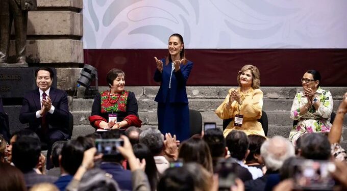 SEP confirma aumento salarial de 9% para maestros en México