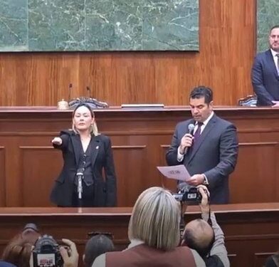 Sinaloa nombra a Yeraldine Bonilla como gobernadora interina tras licencia de Rocha Moya