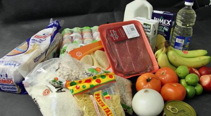 Inflación en México baja a 4.45% en abril, pero alimentos y gasolina mantienen presión