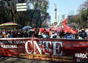 CNTE alista nueva huelga nacional y rechaza aumento salarial anunciado por Sheinbaum