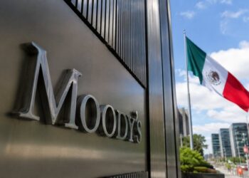 México queda al borde del “grado especulativo” tras recorte de Moody’s
