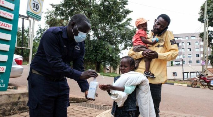 Alerta por ébola: Salud emite aviso para viajeros a Congo y Uganda