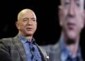 Jeff Bezos plantea eliminar impuestos federales a trabajadores con menores ingresos