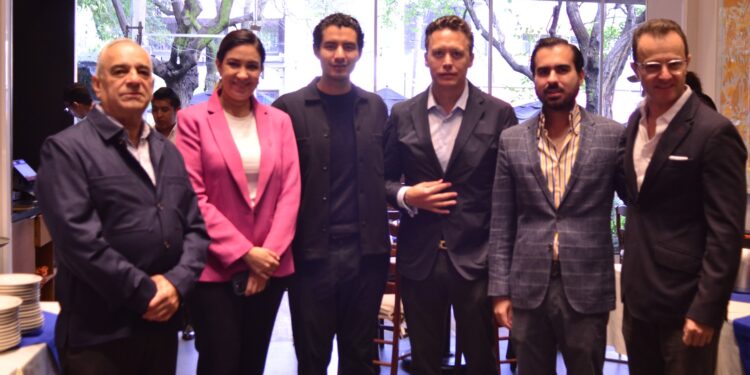 CANIRAC y PREPA IN firman convenio para impulsar “Mujeres Que Crecen”, iniciativa que otorgará 11.250 mdp en becas educativas para trabajadoras del sector restaurantero