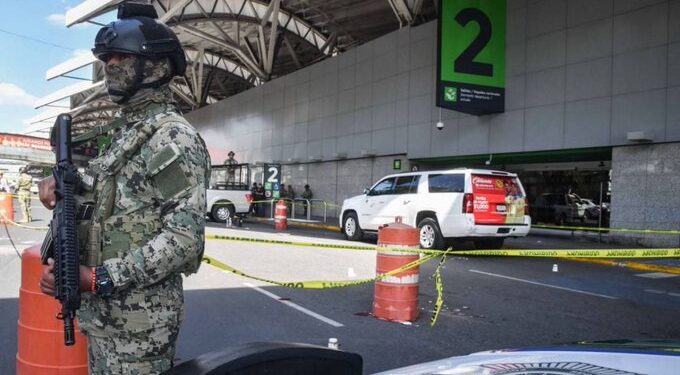 Flamazo en instalaciones de Semar dentro del AICM deja marinos lesionados