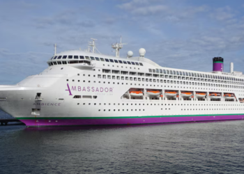 Brote gastrointestinal confina a más de mil 700 personas en crucero británico en Francia