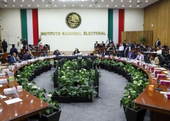 INE castiga con 4.8 millones de pesos a organizaciones que buscan convertirse en partidos