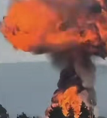 Explosión de autotanques de gas en Tepeaca provoca evacuación masiva de hospital, escuelas y viviendas
