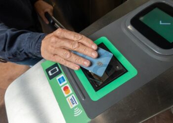 Sistema de transporte de CDMX habilita pagos internacionales sin contacto