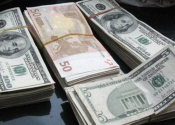 Gobierno federal obtiene financiamiento internacional para mejorar calendario de pagos de deuda
