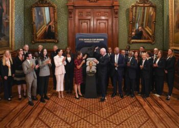 Mundial 2026: Sheinbaum recibe a Gianni Infantino y representantes del futbol internacional