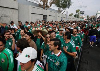 Embajada de EU alerta sobre consumo de bebidas adulteradas y delitos contra turistas en México