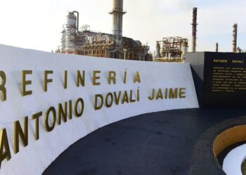 Pemex repara filtración de combustóleo en infraestructura petrolera de Salina Cruz