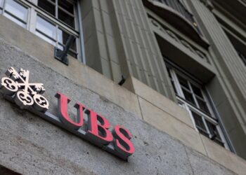 Récord global de riqueza en 2025: UBS reporta auge de millonarios y mayor desigualdad económica