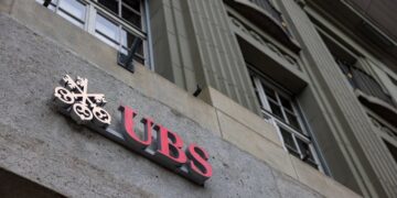 Récord global de riqueza en 2025: UBS reporta auge de millonarios y mayor desigualdad económica