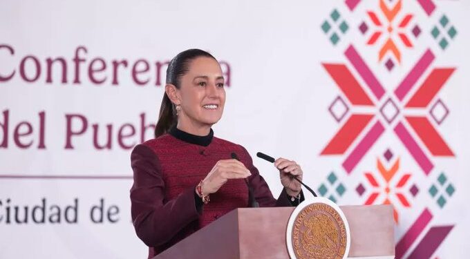 Sheinbaum elogia al Tri, anuncia pagos del Bienestar y prevé un segundo semestre favorable para la economía