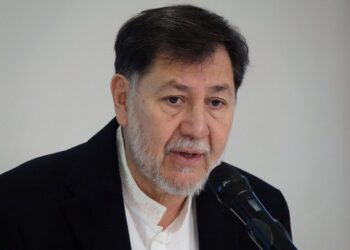 Fernández Noroña responde al Tribunal Electoral y rechaza quedar fuera de la contienda por el Senado