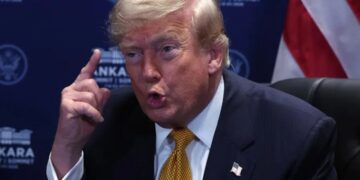 Trump da por terminado el alto el fuego con Irán y escala la tensión militar en Medio Oriente