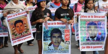 Gobierno federal fortalecerá investigaciones del caso Ayotzinapa, afirma Sheinbaum