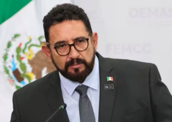 Renuncia Ulises Lara; FGR inicia proceso para designar a un nuevo fiscal especial
