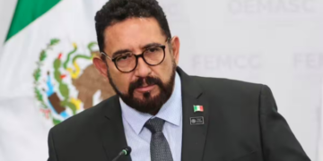 Renuncia Ulises Lara; FGR inicia proceso para designar a un nuevo fiscal especial