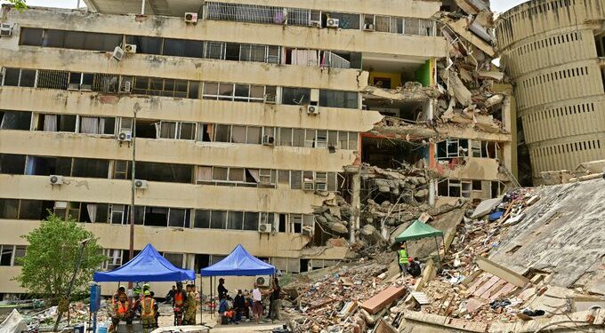 La emergencia no termina en Venezuela; aumentan a 4 mil 333 las víctimas por los terremotos
