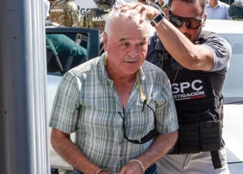 FGR acusa a empresa ligada a Ernesto Ruffo de importar más de 2 mil 500 millones de litros de combustible; PAN denuncia persecución política