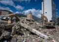 Tragedia en Venezuela deja 3 mil 685 muertos; continúan las labores de rescate tras los terremotos
