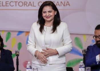 Mónica Soto renuncia al TEPJF; Laynez cuestiona la causa y advierten riesgos para 2027