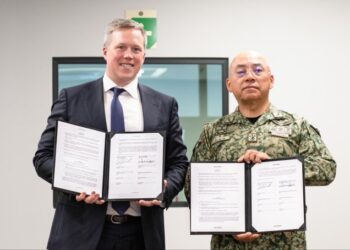 México y EU refuerzan cooperación militar con acuerdo para adquirir tecnología antidrones
