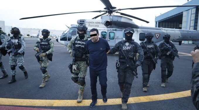 Procesan a “El R1” por el homicidio de Carlos Manzo; tendrá tres meses de investigación