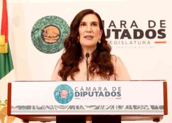 Kenia López pide reglas claras para responder a señalamientos en las mañaneras